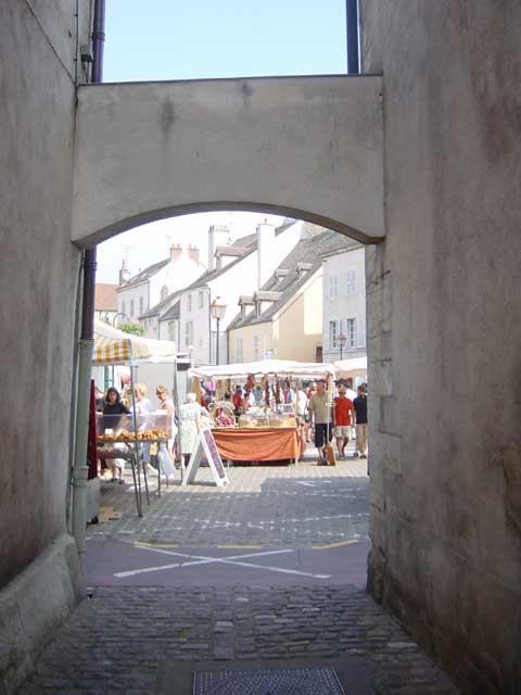 la place du march  Beaune